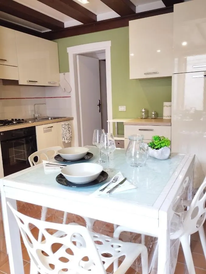 Al Vicoletto Apartment Verona Italy